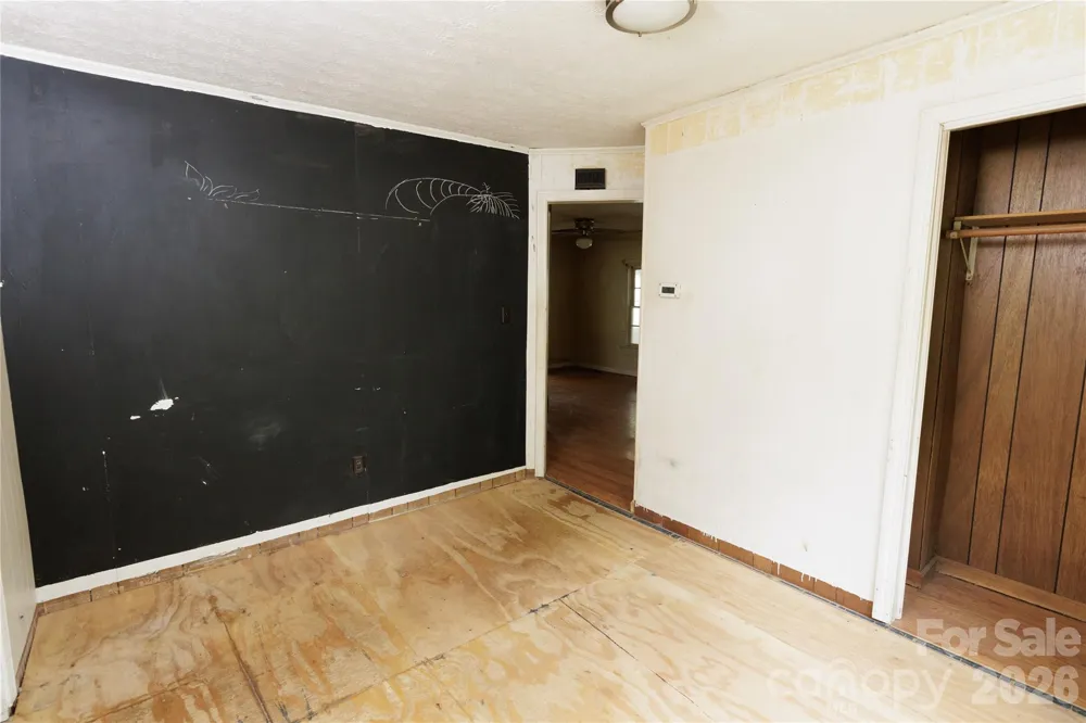 329 Finley Avenue NW Lenoir, NC 28645