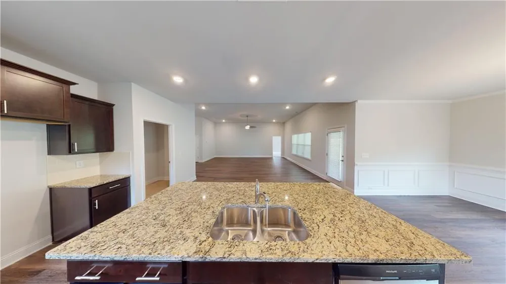 1024 Holliday Passs Griffin, GA 30223