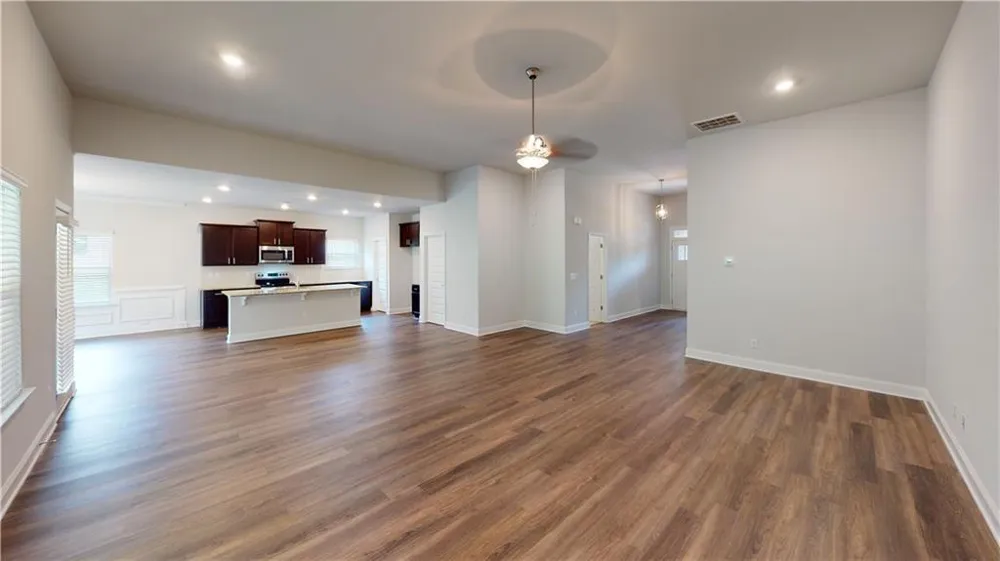 1024 Holliday Passs Griffin, GA 30223