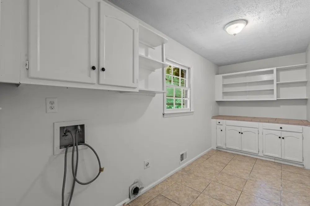 246 Barbara Lane SW Mableton, GA 30126