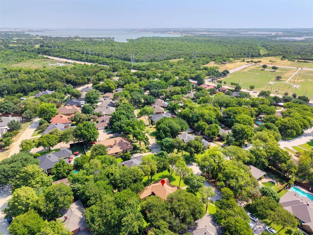 3704 Dahlia Drive Grand Prairie, TX 75052