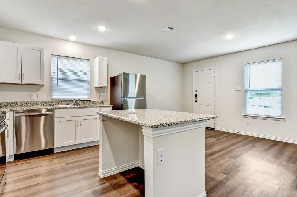 419 E Hull Street Denison, TX 75021