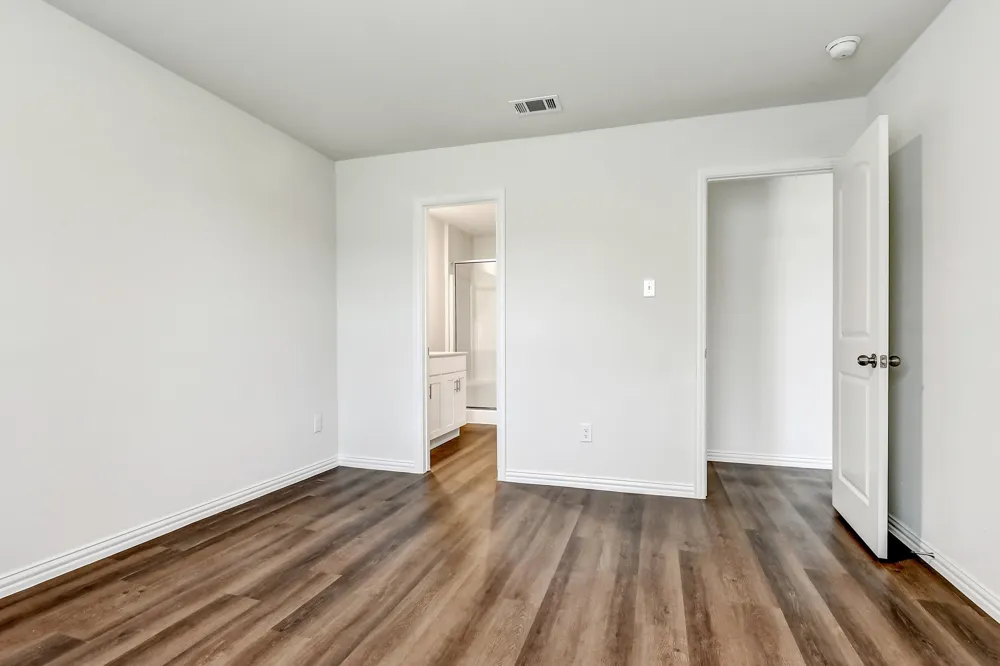 419 E Hull Street Denison, TX 75021