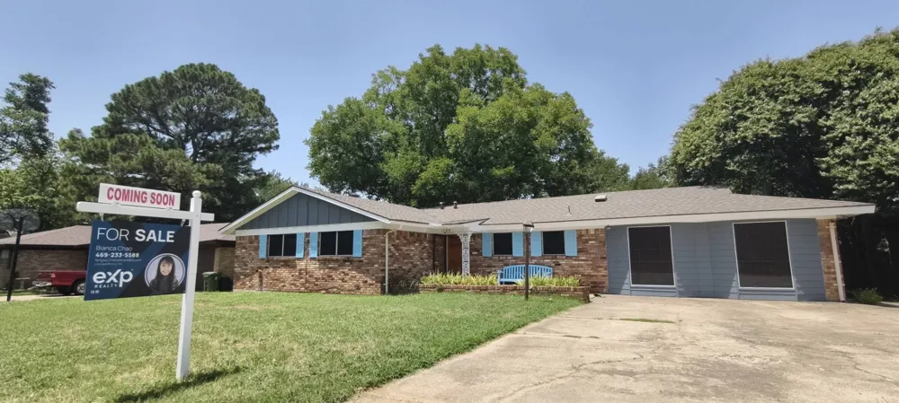 1125 Valley View Drive Hurst, TX 76053