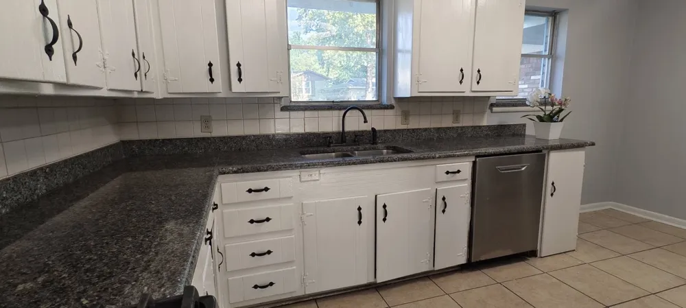 1125 Valley View Drive Hurst, TX 76053