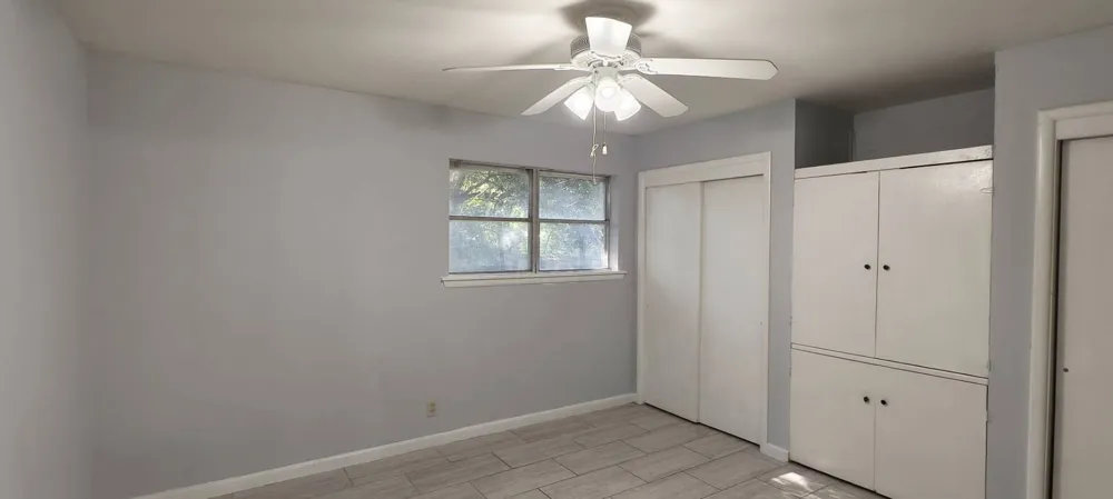 1125 Valley View Drive Hurst, TX 76053