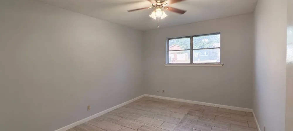 1125 Valley View Drive Hurst, TX 76053