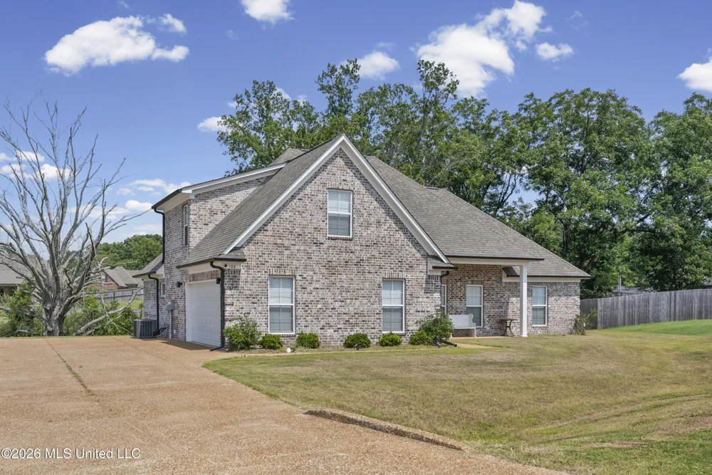122 Honor Cove Senatobia, MS 38668