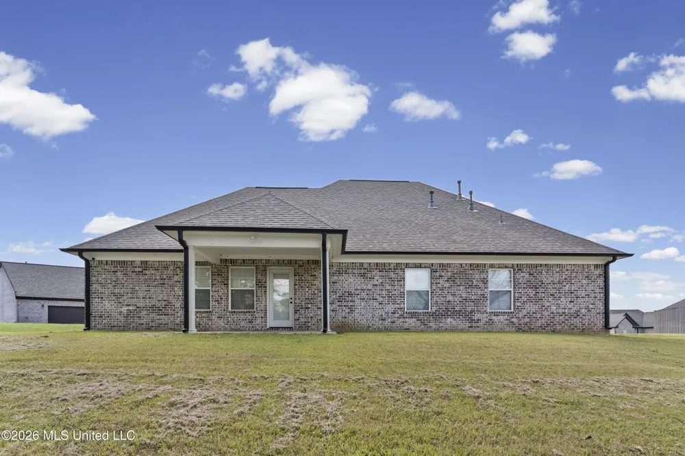 122 Honor Cove Senatobia, MS 38668