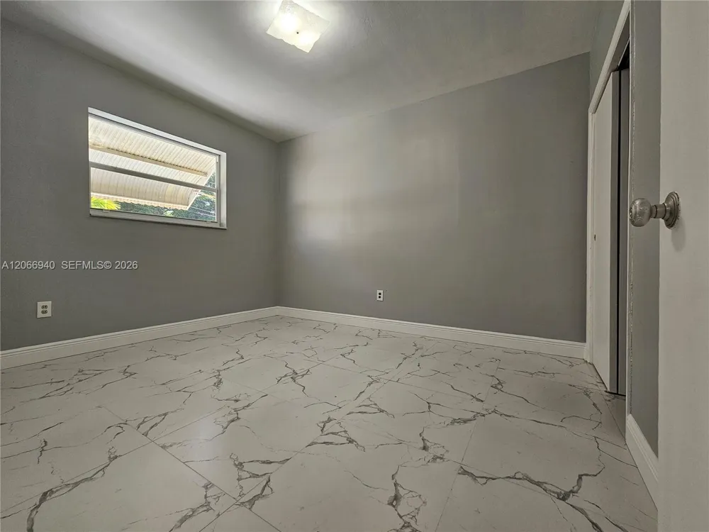 1929 NE 176th St North Miami Beach, FL 33162
