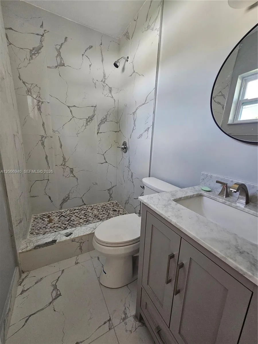 1929 NE 176th St North Miami Beach, FL 33162