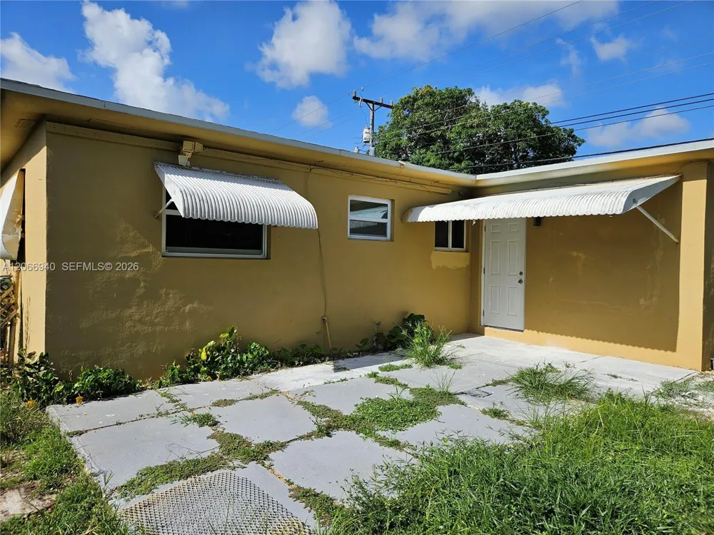 1929 NE 176th St North Miami Beach, FL 33162