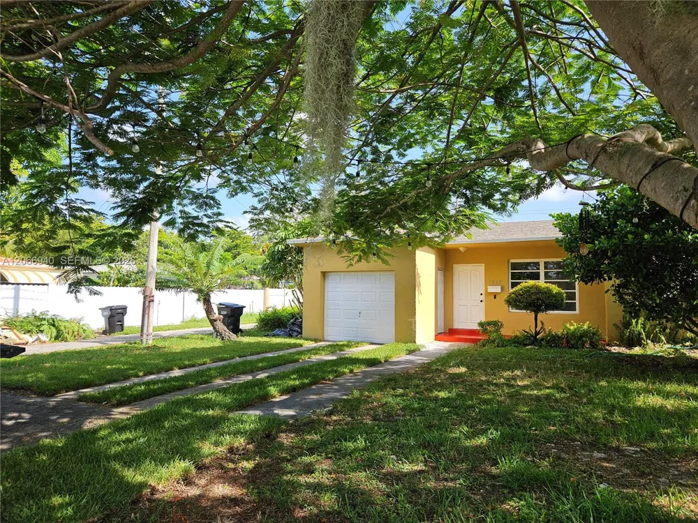 1929 NE 176th St North Miami Beach, FL 33162