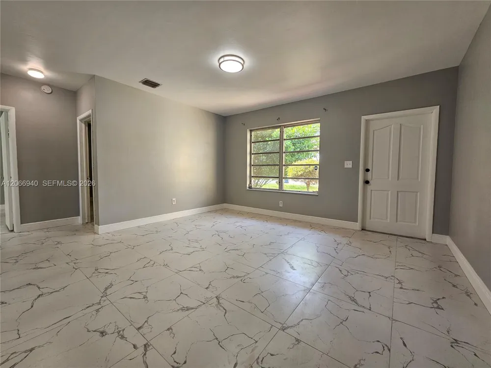 1929 NE 176th St North Miami Beach, FL 33162