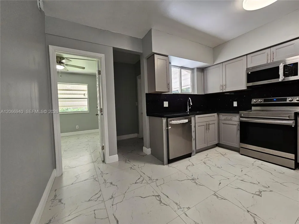 1929 NE 176th St North Miami Beach, FL 33162