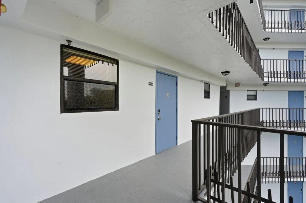 4640 Lucerne Lakes Boulevard W #404 Lake Worth, FL 33467