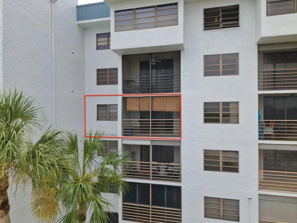 4640 Lucerne Lakes Boulevard W #404 Lake Worth, FL 33467