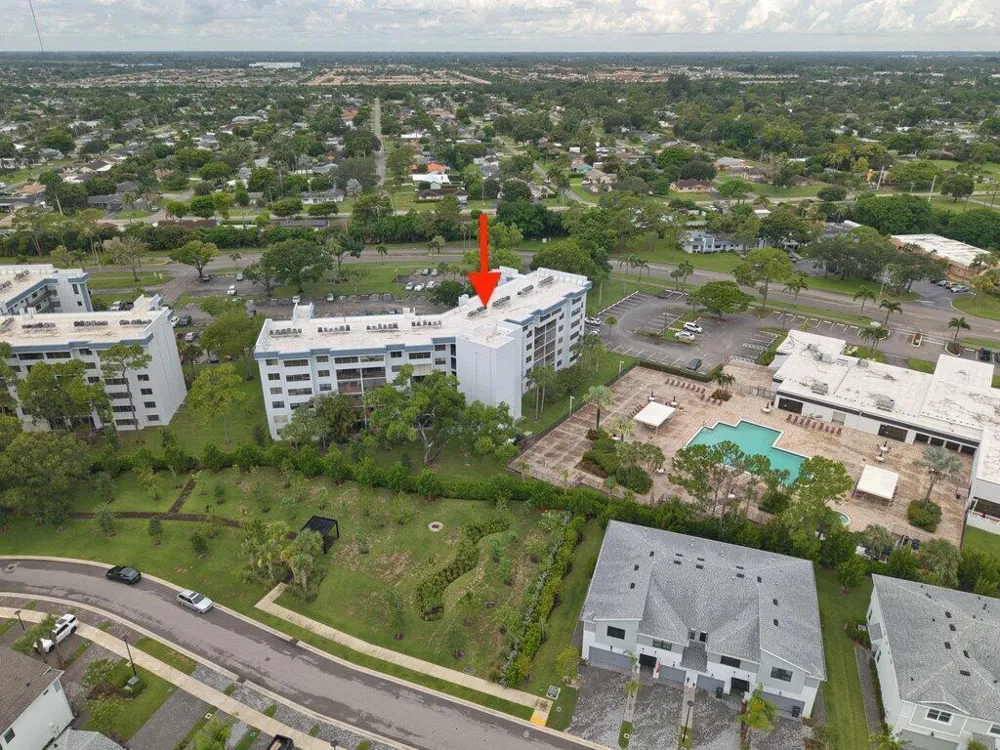 4640 Lucerne Lakes Boulevard W #404 Lake Worth, FL 33467