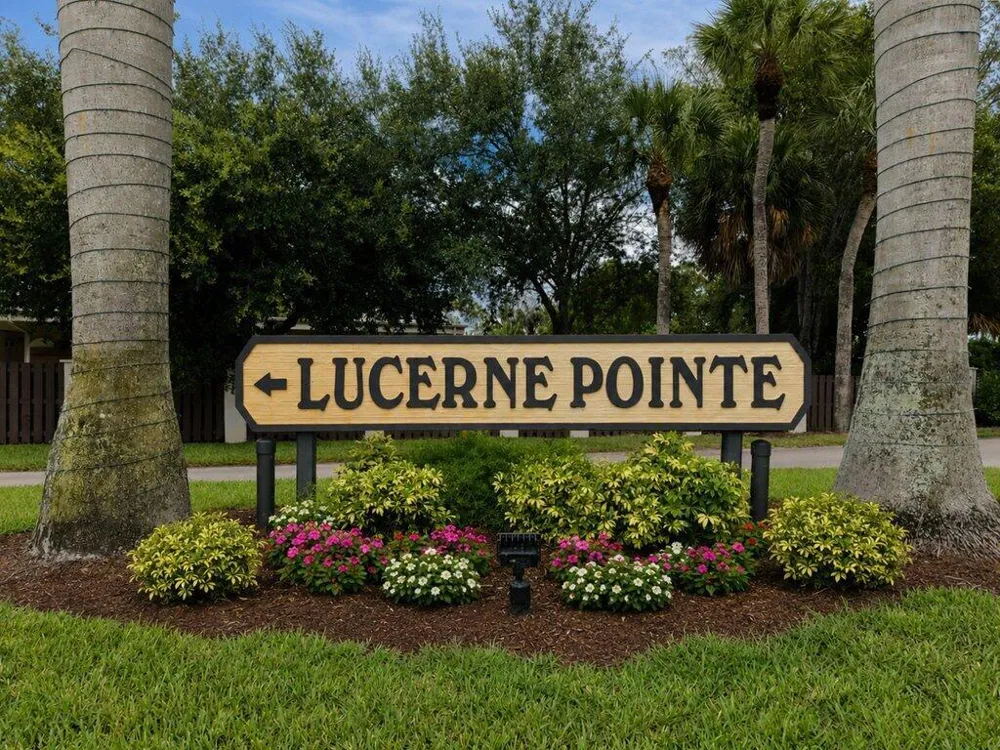 4640 Lucerne Lakes Boulevard W #404 Lake Worth, FL 33467