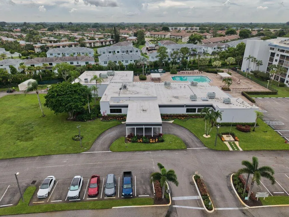 4640 Lucerne Lakes Boulevard W #404 Lake Worth, FL 33467