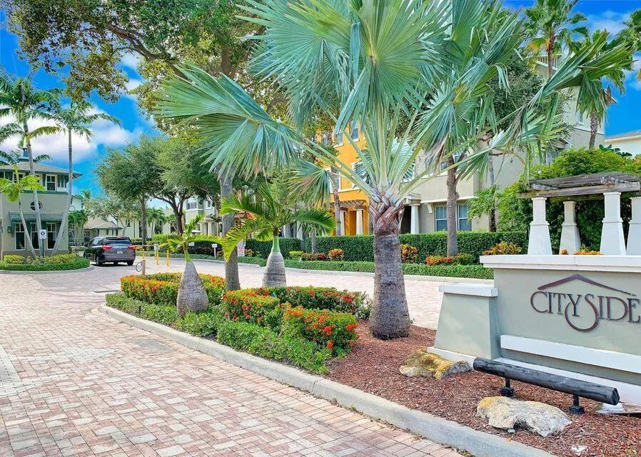 870 Marina Del Ray Lane #3 West Palm Beach, FL 33401