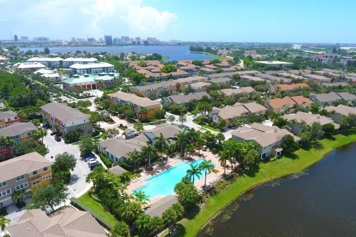 870 Marina Del Ray Lane #3 West Palm Beach, FL 33401