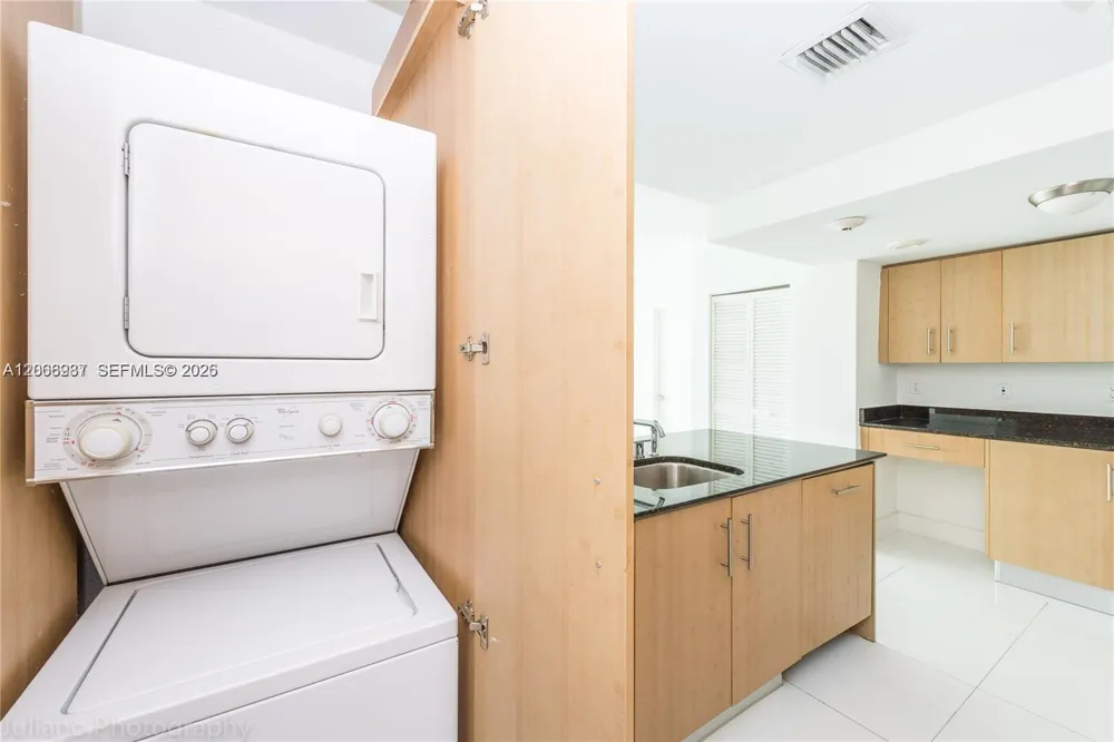 10275 Collins Ave #416 Bal Harbour, FL 33154