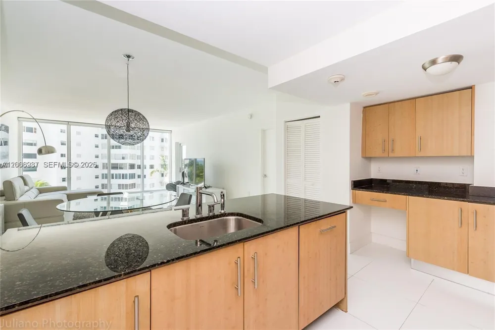 10275 Collins Ave #416 Bal Harbour, FL 33154
