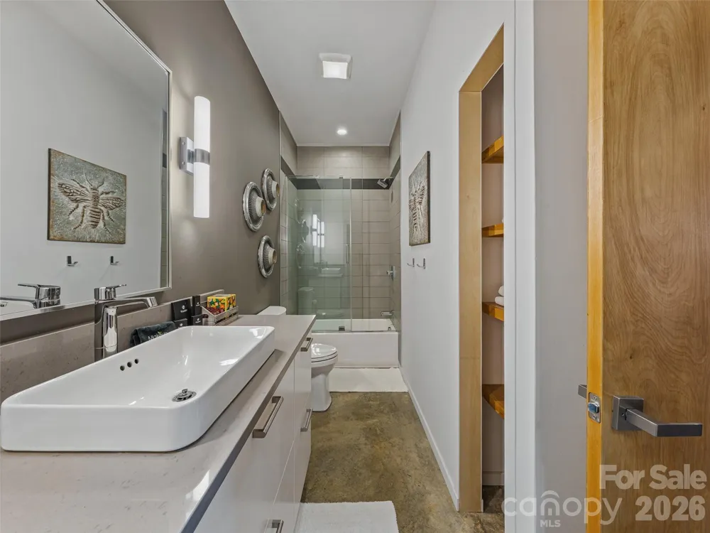 147 Bluff Creek Terrace Candler, NC 28715