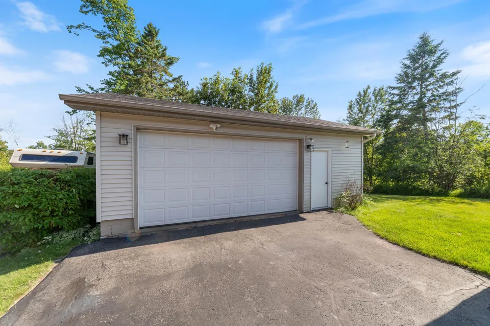 588 W Winona Street Duluth, MN 55803