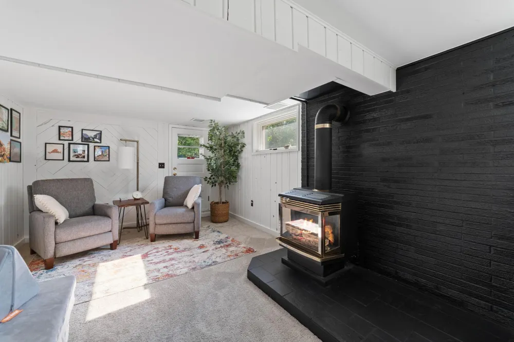 588 W Winona Street Duluth, MN 55803
