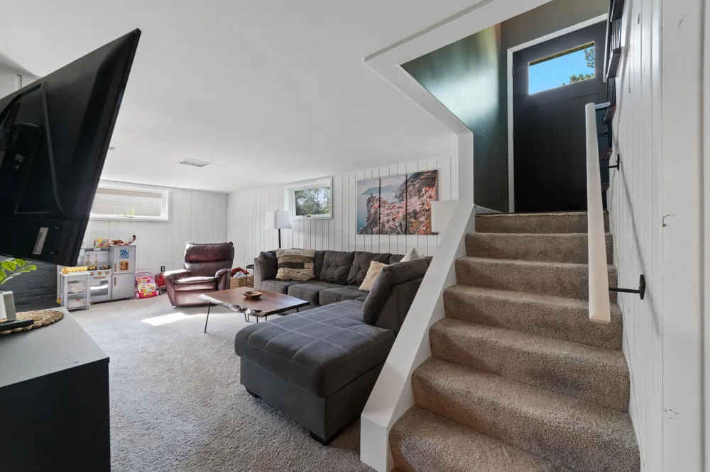 588 W Winona Street Duluth, MN 55803