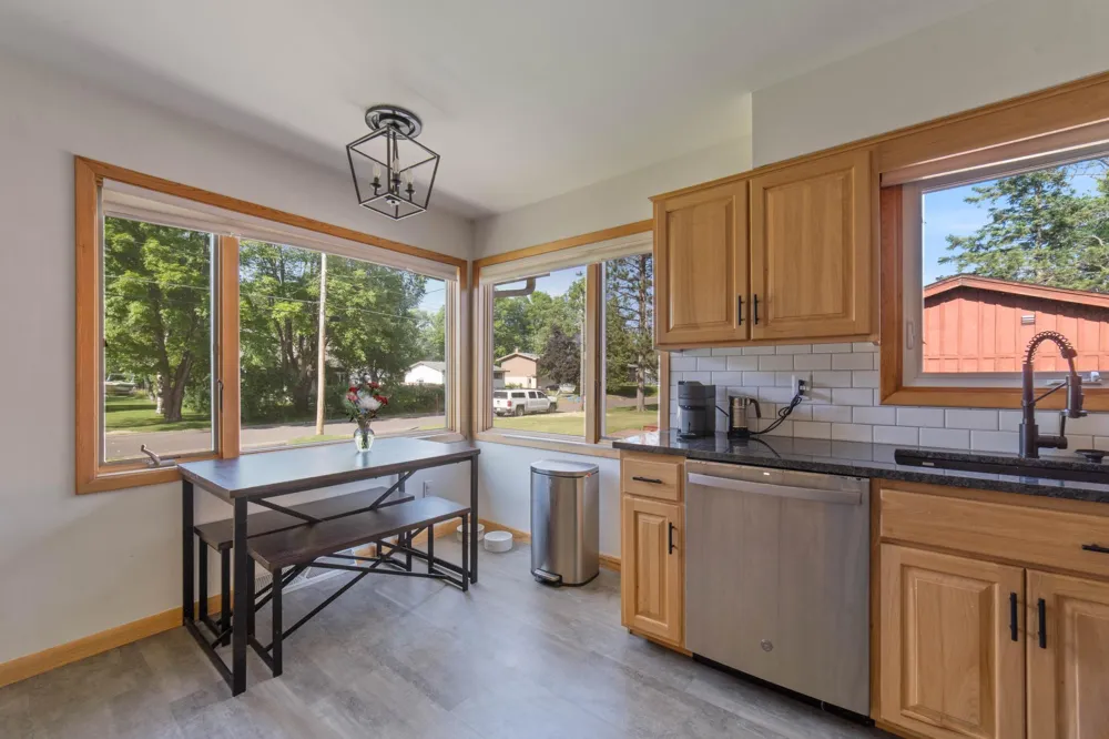 588 W Winona Street Duluth, MN 55803