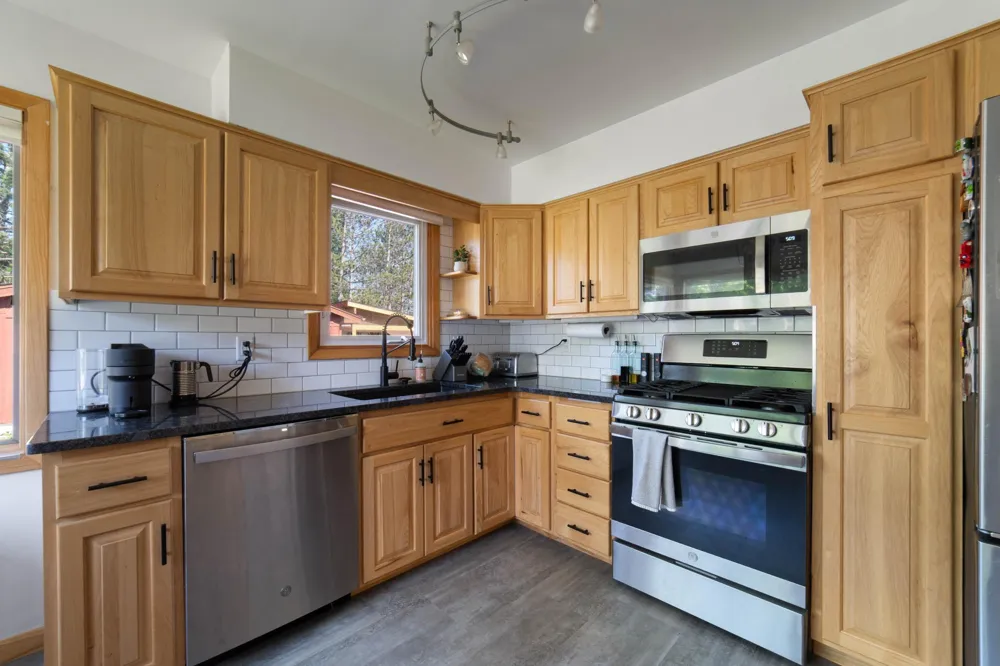 588 W Winona Street Duluth, MN 55803