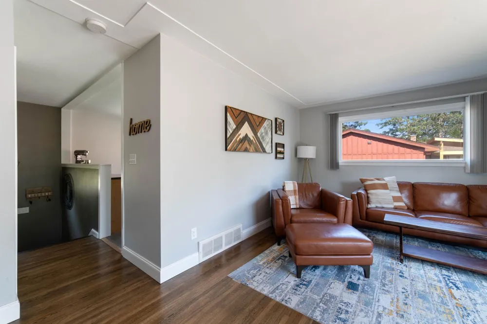 588 W Winona Street Duluth, MN 55803