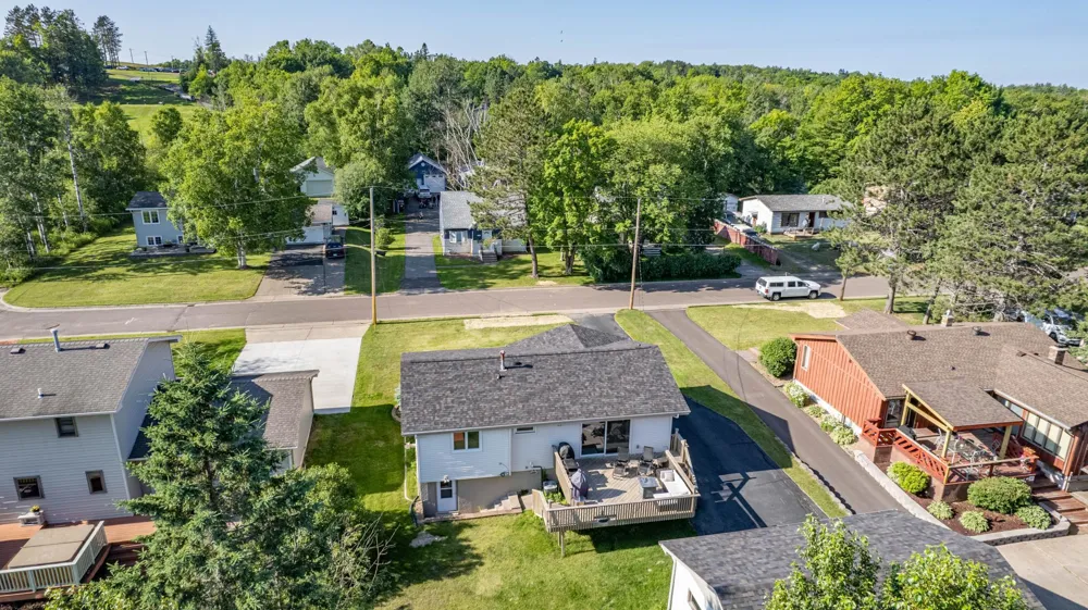 588 W Winona Street Duluth, MN 55803