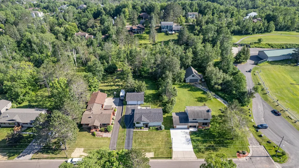 588 W Winona Street Duluth, MN 55803