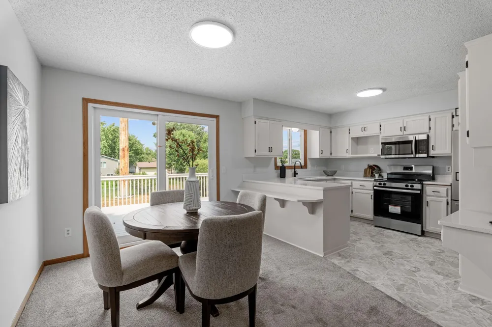 2624 94th Avenue Brooklyn Park, MN 55444