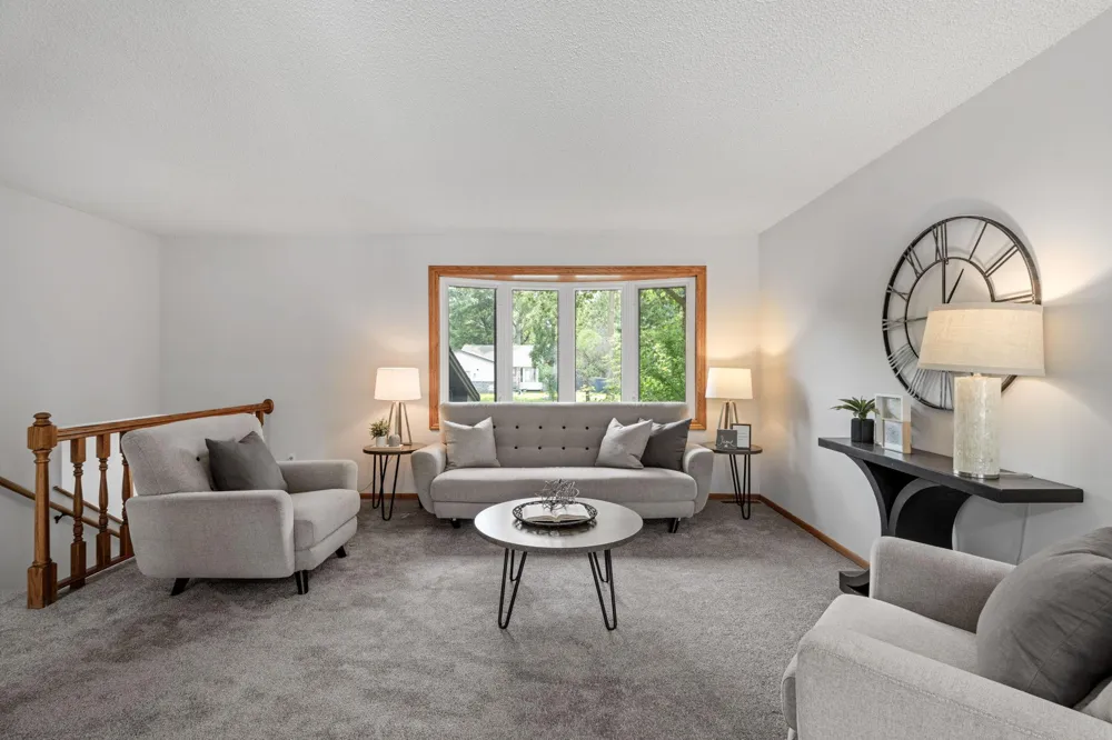 2624 94th Avenue Brooklyn Park, MN 55444