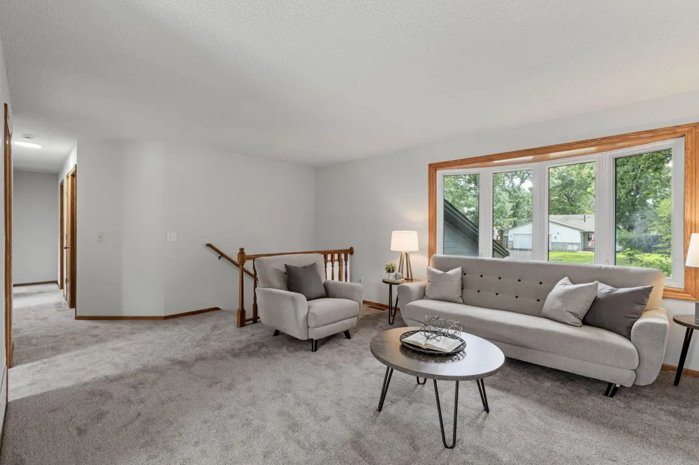2624 94th Avenue Brooklyn Park, MN 55444