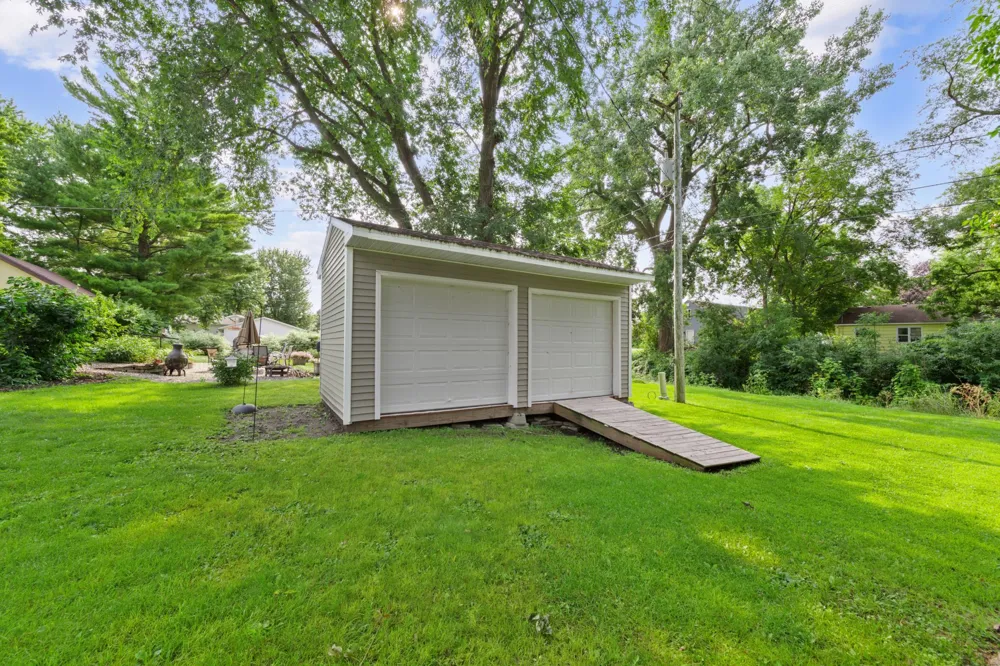 308 1st Street NW New Richland, MN 56072