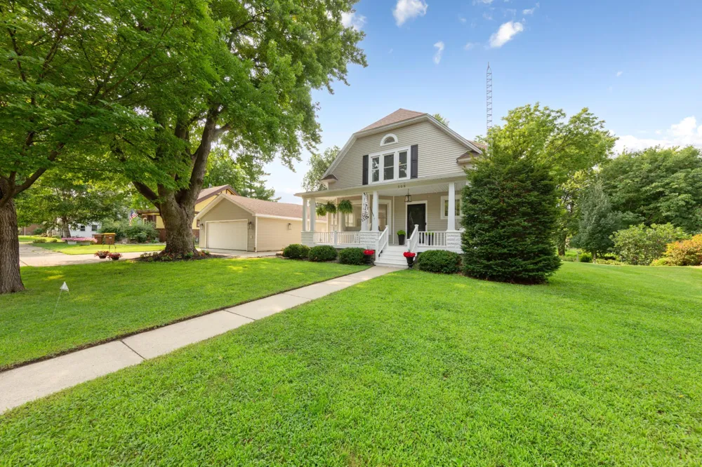 308 1st Street NW New Richland, MN 56072