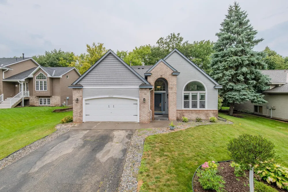 5962 Ridge Drive Savage, MN 55378