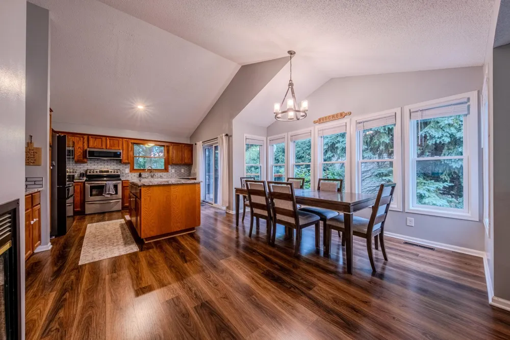 5962 Ridge Drive Savage, MN 55378