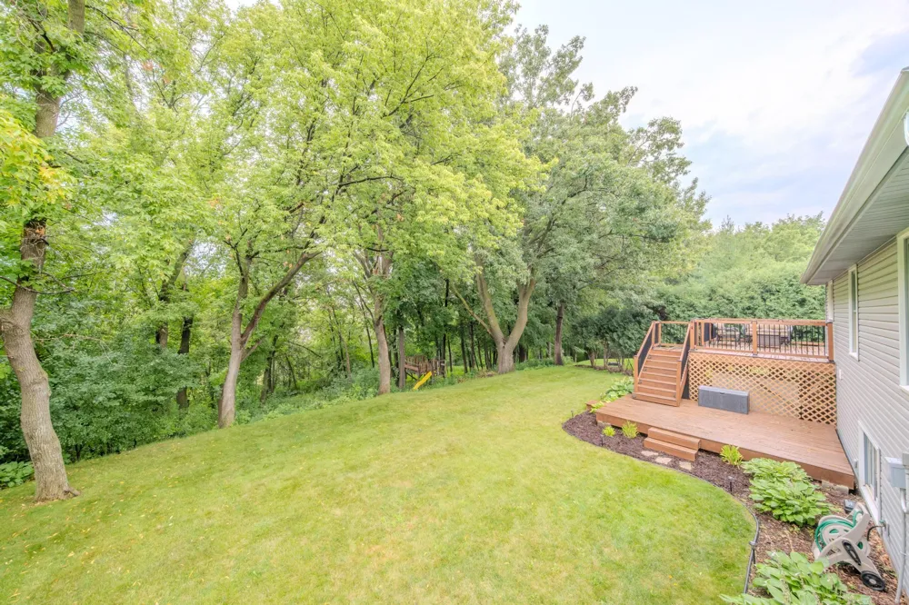 5962 Ridge Drive Savage, MN 55378