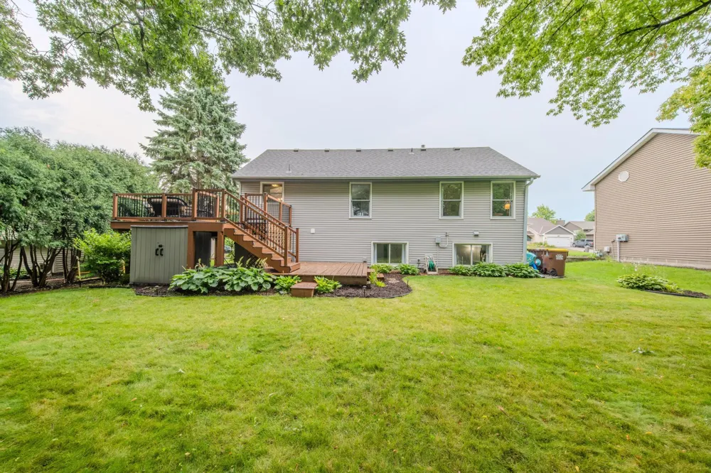5962 Ridge Drive Savage, MN 55378