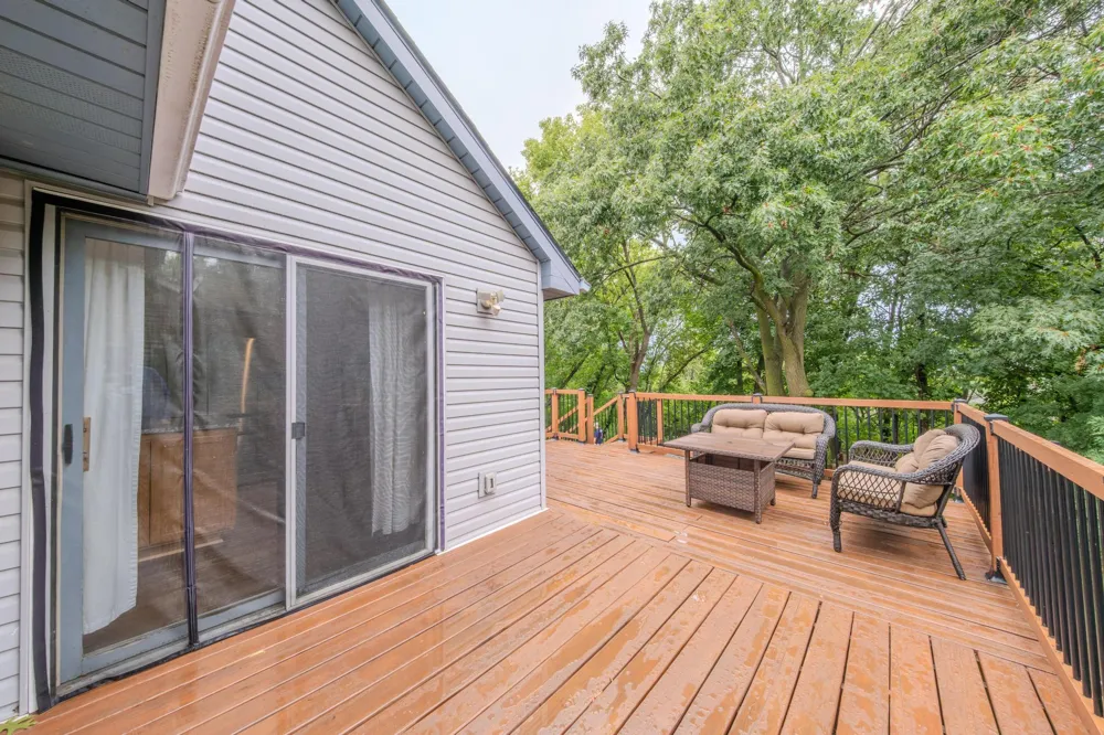 5962 Ridge Drive Savage, MN 55378