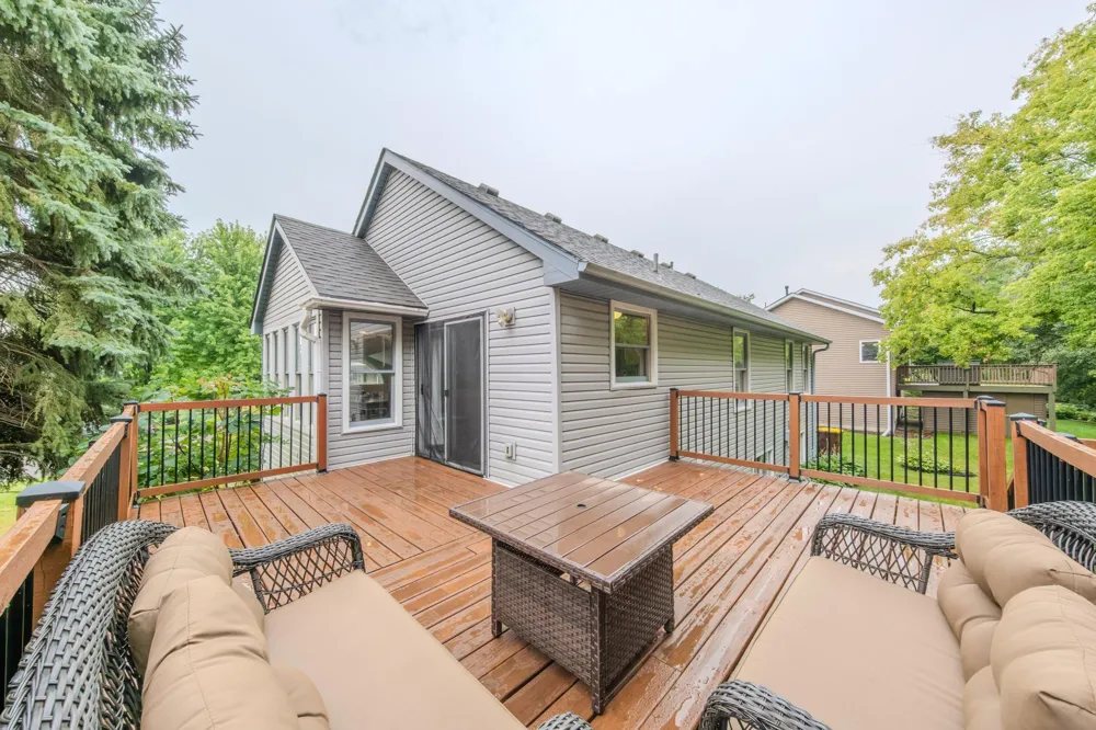 5962 Ridge Drive Savage, MN 55378