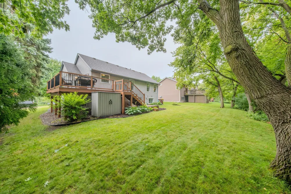 5962 Ridge Drive Savage, MN 55378