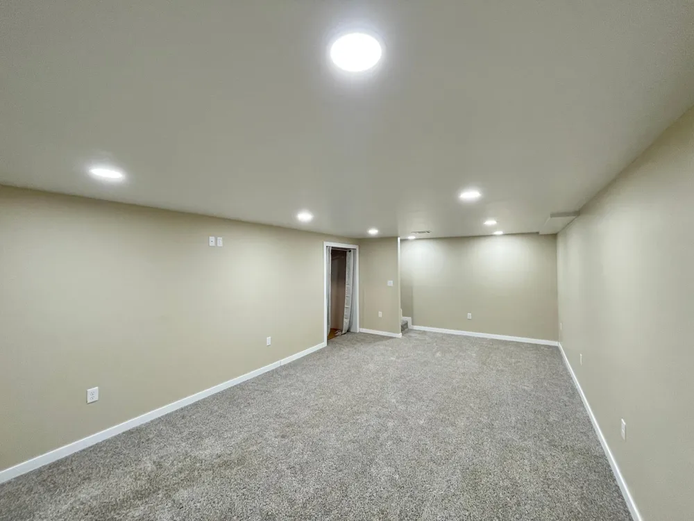 16 S Paffrath Avenue Springfield, MN 56087